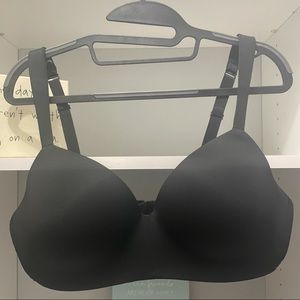 Cacique Bra SZ 38C Wireless T Shirt Wire Free